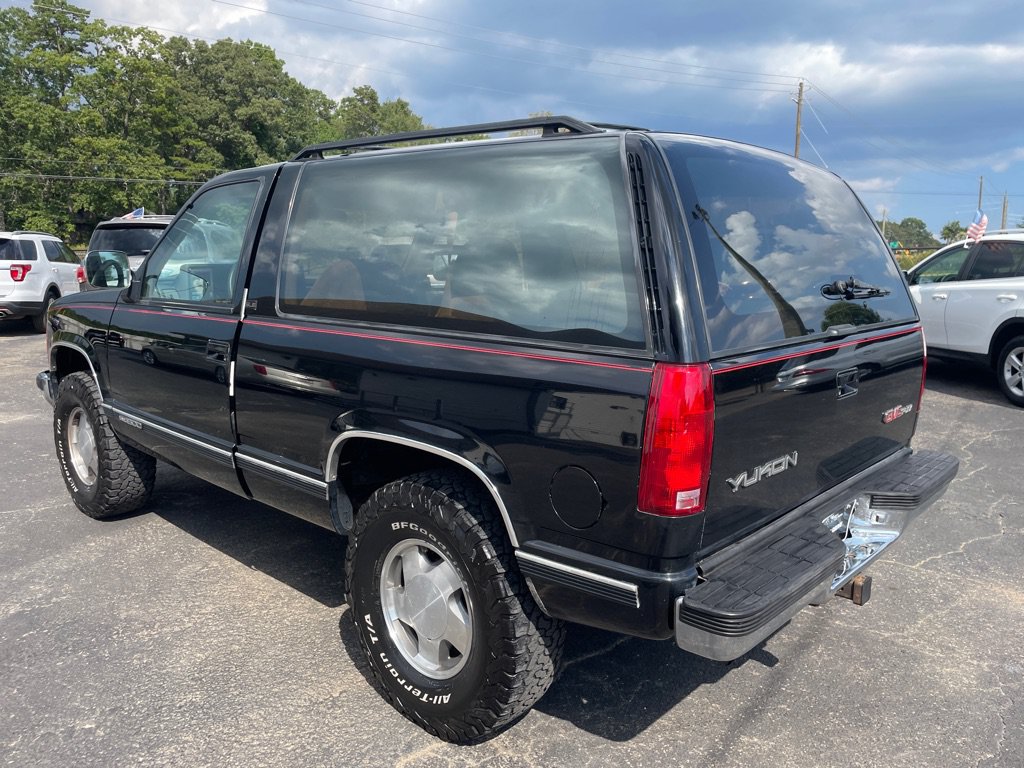 Used 1992 GMC Yukon 4WD 2-Door image 4