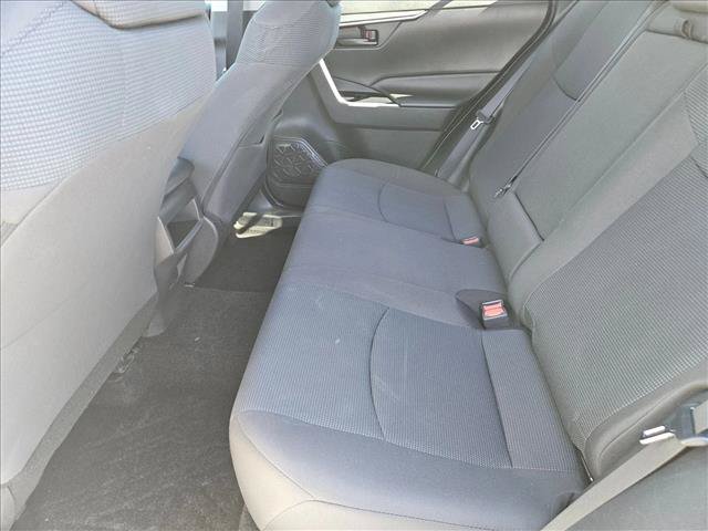 Used 2021 Toyota RAV4 LE w/ Carpet Mat Package (TMS) AWD/4WD image 19