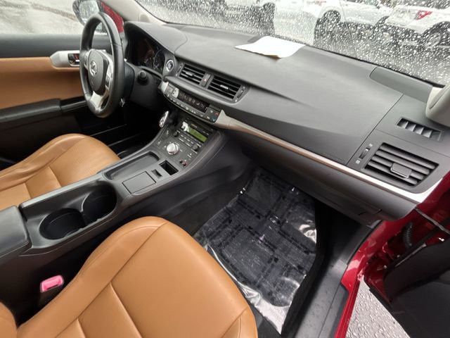Used 2011 Lexus CT 200h image 33