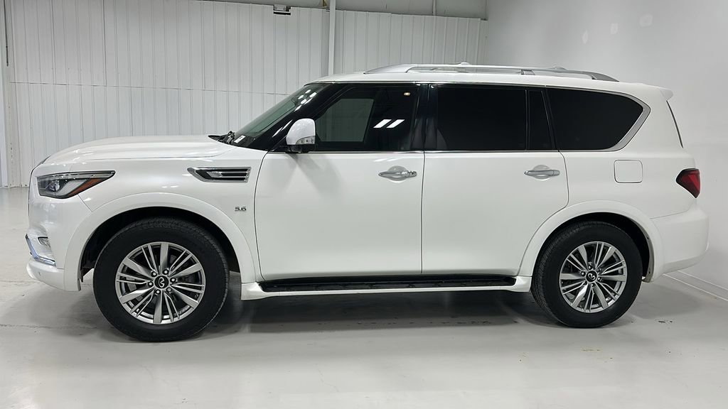 Used 2019 INFINITI QX80 Luxe w/ All-Season Package image 2