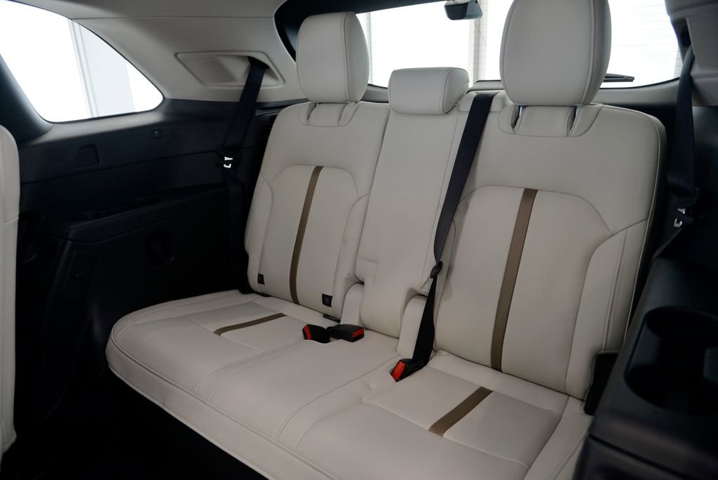 Used 2025 MAZDA CX-90 Plug-In Hybrid w/ Premium Plus image 30