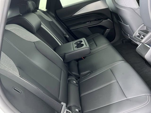 Used 2024 Cadillac Lyriq Tech RWD image 28