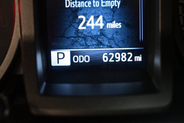 Used 2018 Toyota Tacoma TRD Off-Road image 4