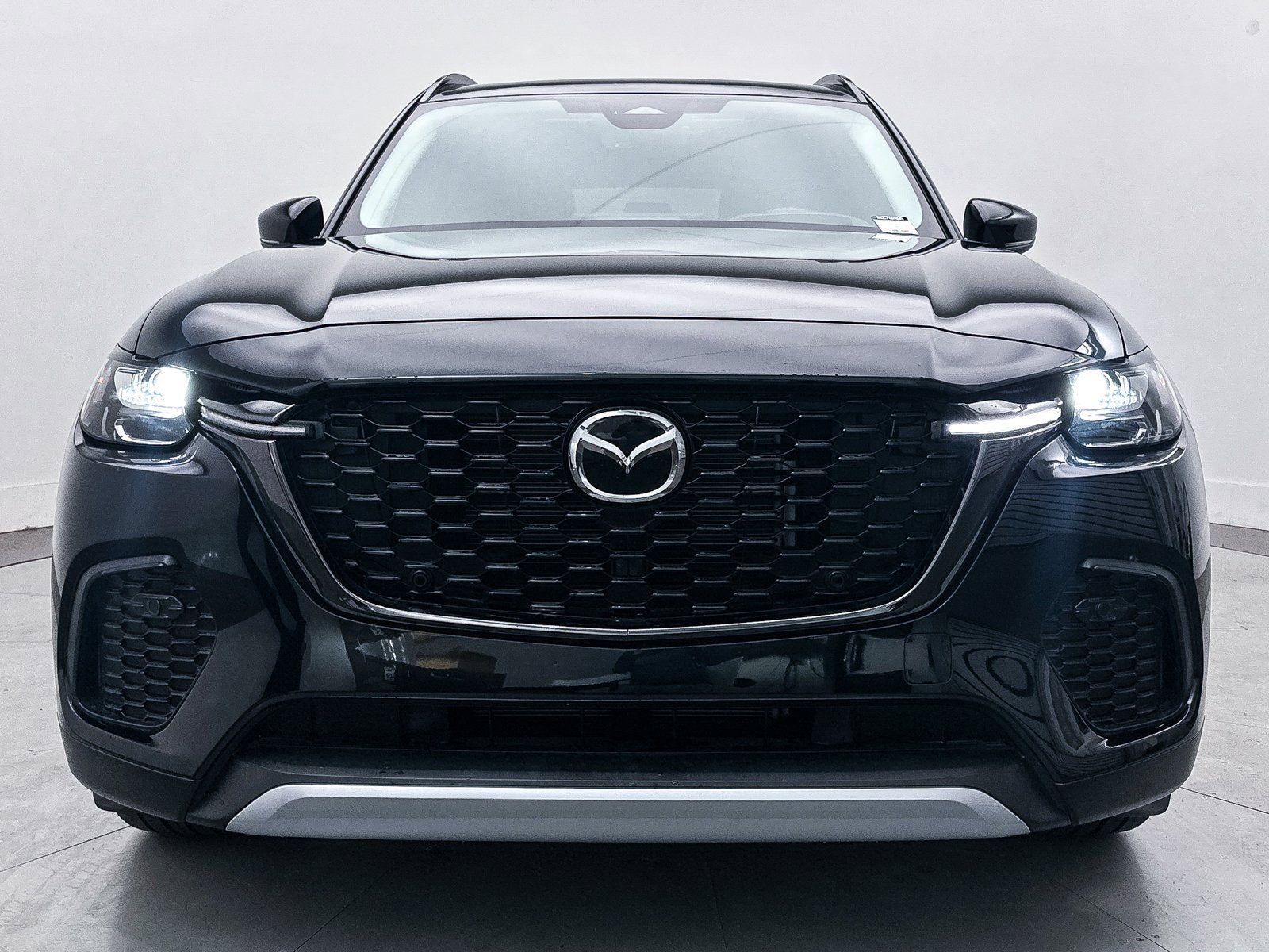 Certified 2025 MAZDA CX-70 Plug-In Hybrid w/ Premium Pkg image 11