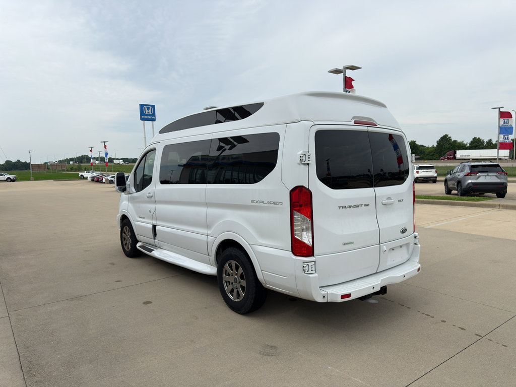 Used 2017 Ford Transit 150 XLT RWD image 7