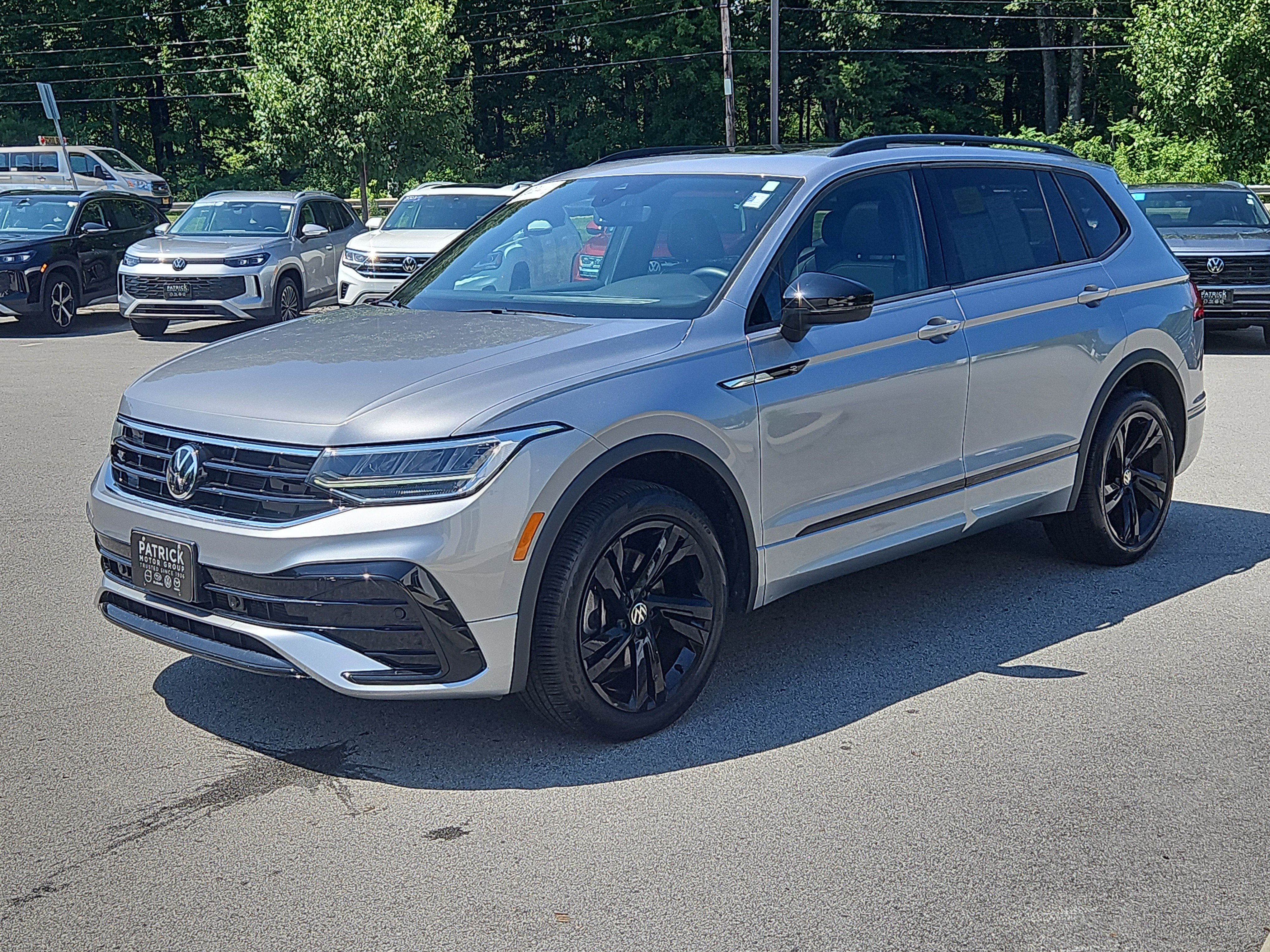 Certified 2024 Volkswagen Tiguan SE R-Line AWD/4WD image 25