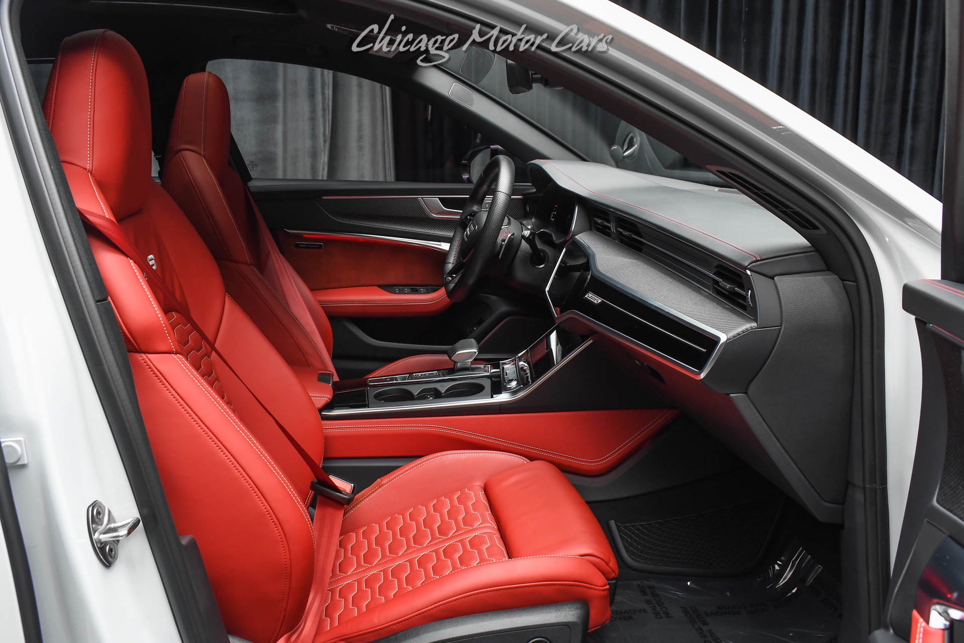 Used 2024 Audi RS 6 performance image 25