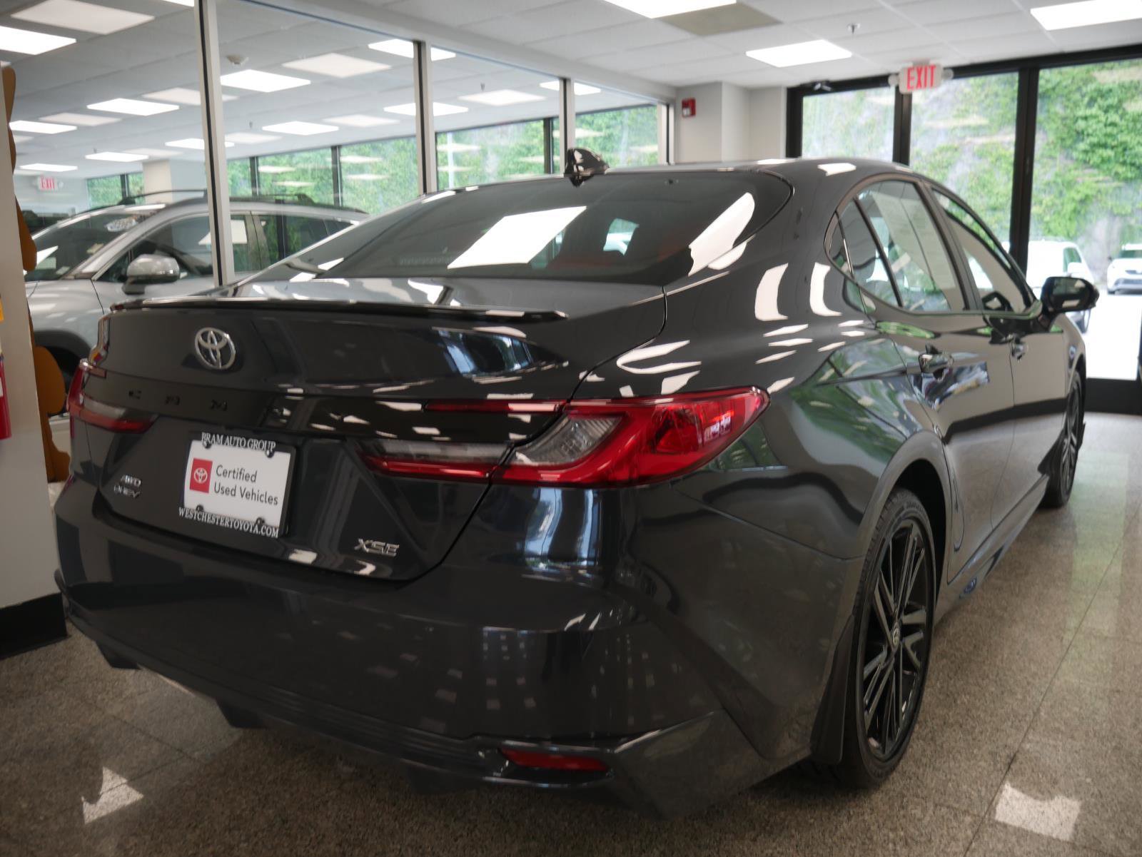 Used 2025 Toyota Camry XSE image 4