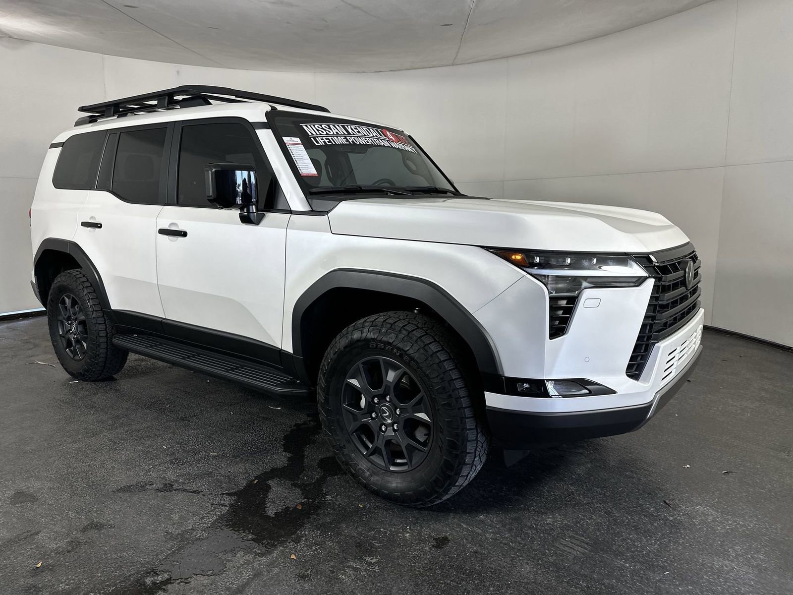 Used 2024 Lexus GX 550 image 2