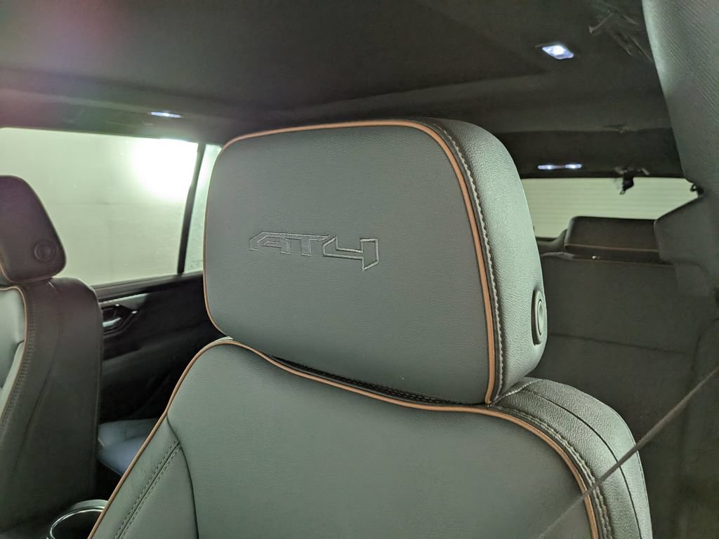 New 2026 GMC Yukon AT4 w/ AT4 Premium Package AWD/4WD image 18