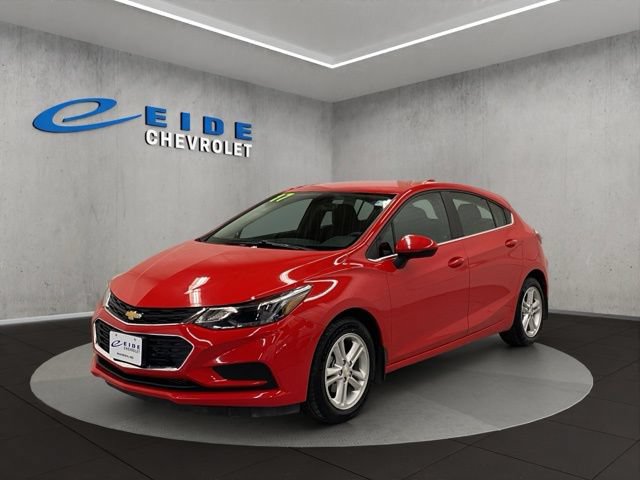 Used 2017 Chevrolet Cruze LT w/ Convenience Package FWD image 10