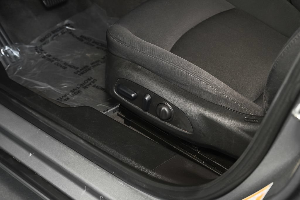 Used 2024 Chevrolet Malibu LT FWD image 20