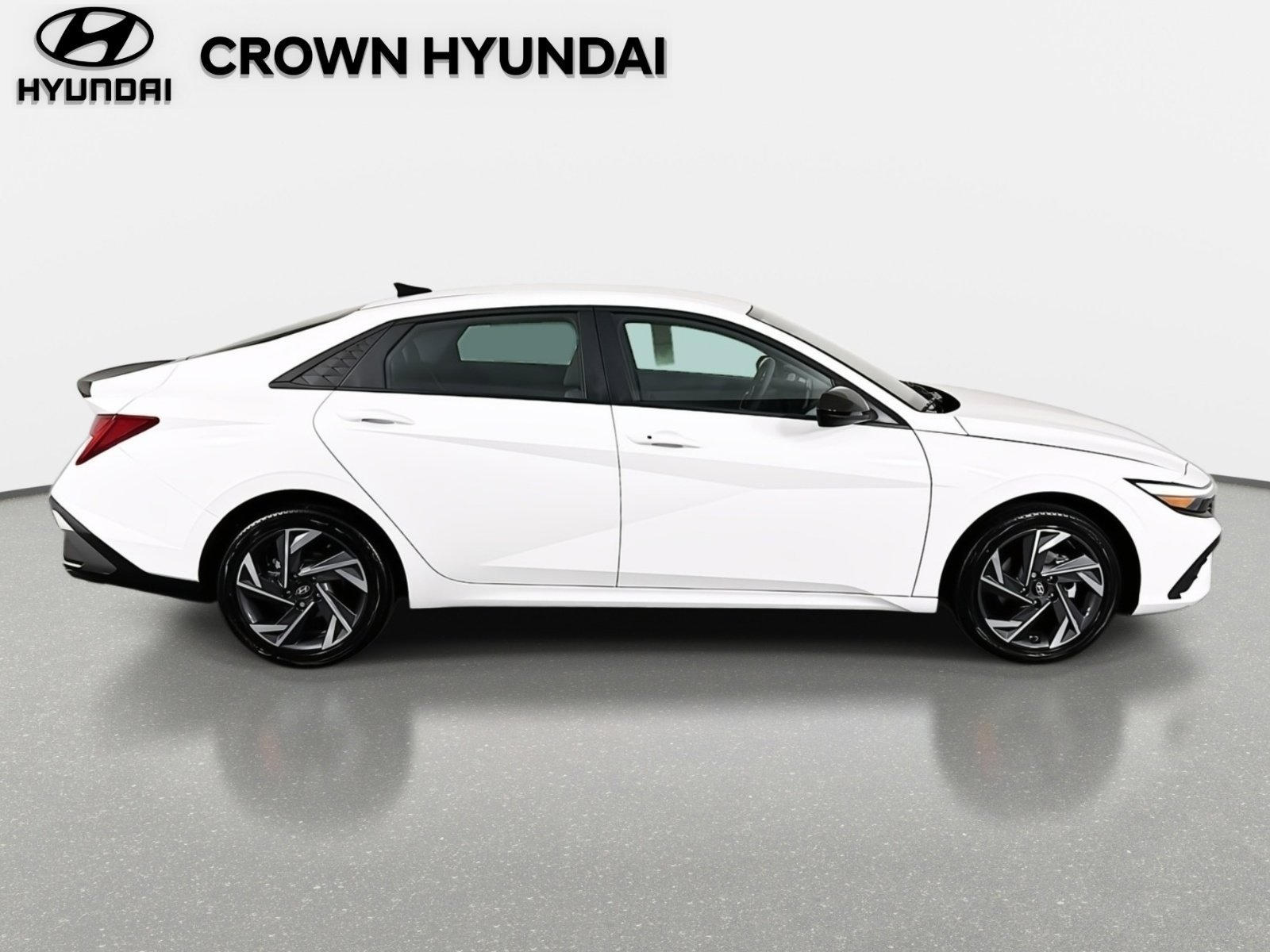 New 2025 Hyundai Elantra SEL w/ Cargo Package FWD image 8