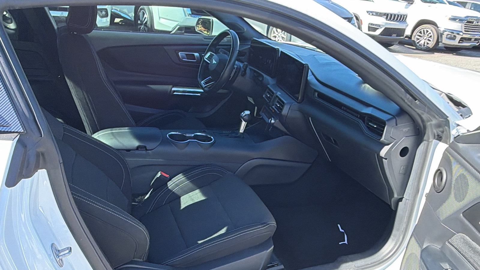 Used 2025 Ford Mustang GT RWD image 19