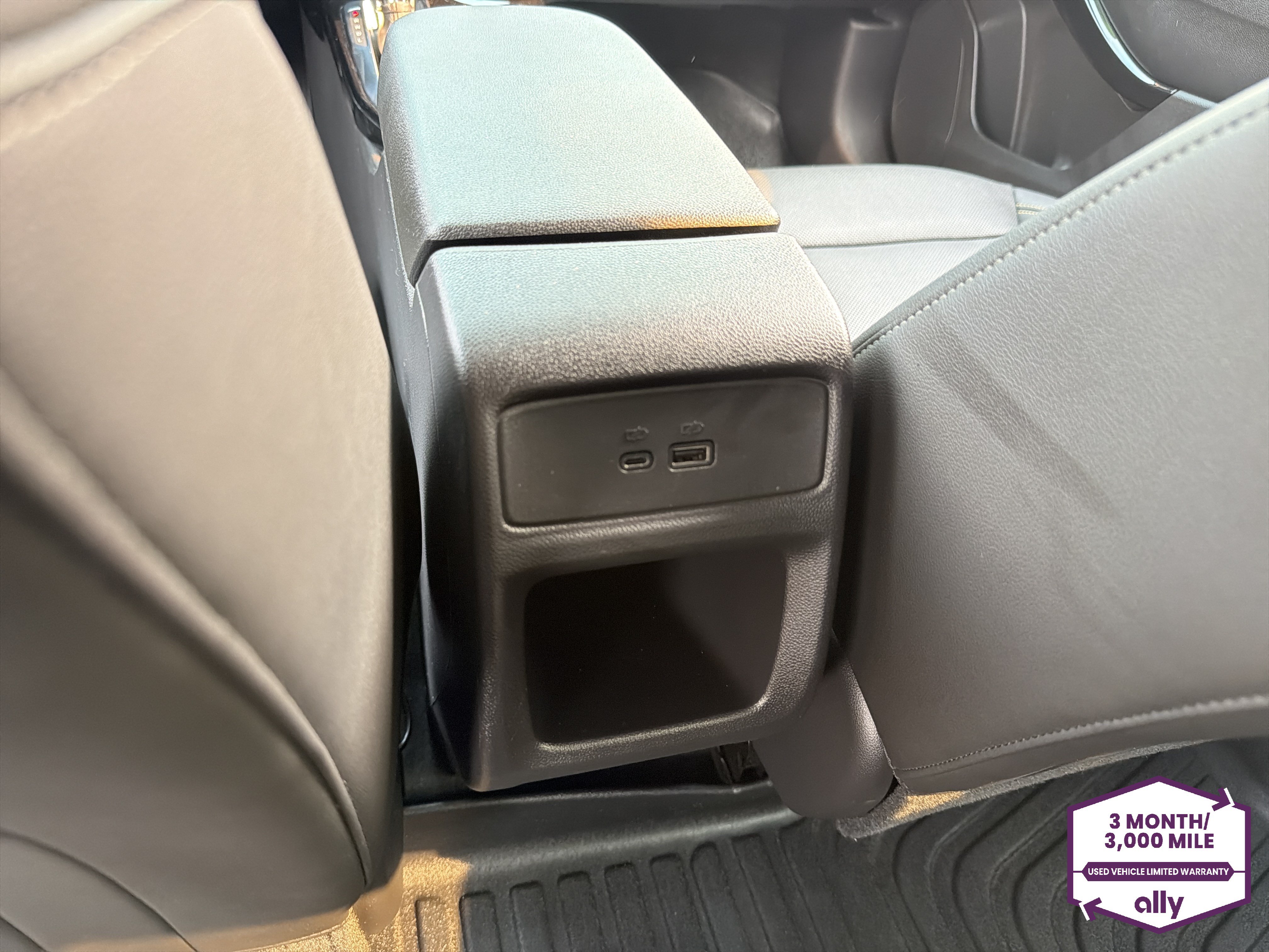 Used 2025 Chevrolet Trax ACTIV w/ Sunroof Package FWD image 13