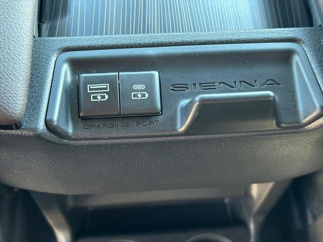Certified 2024 Toyota Sienna Platinum AWD/4WD image 24