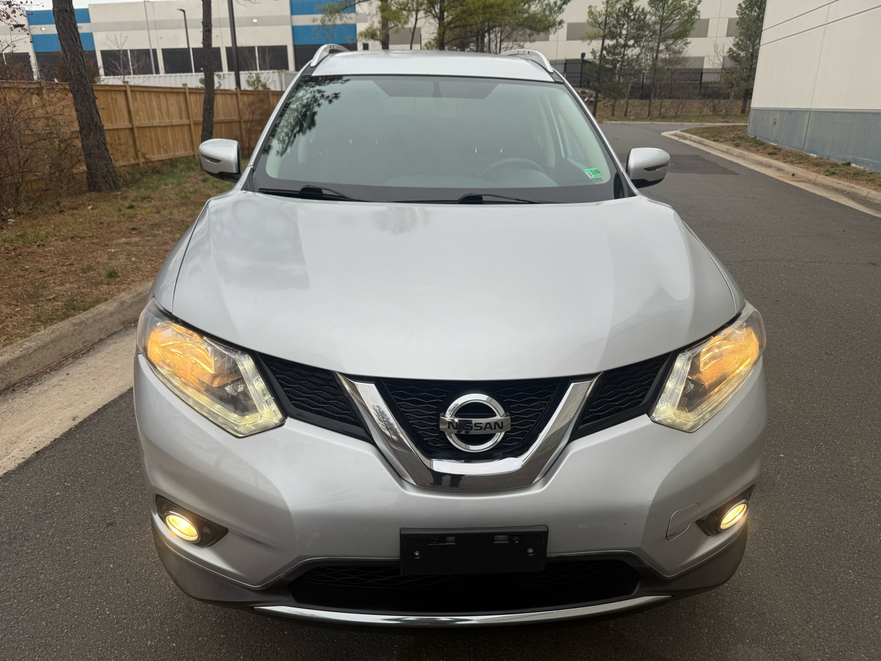 Used 2016 Nissan Rogue SV image 7
