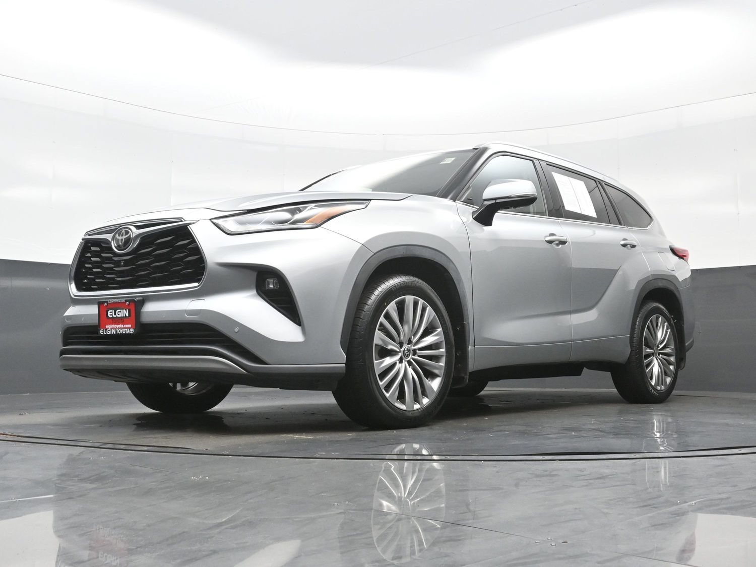 Used 2023 Toyota Highlander Platinum AWD/4WD image 30