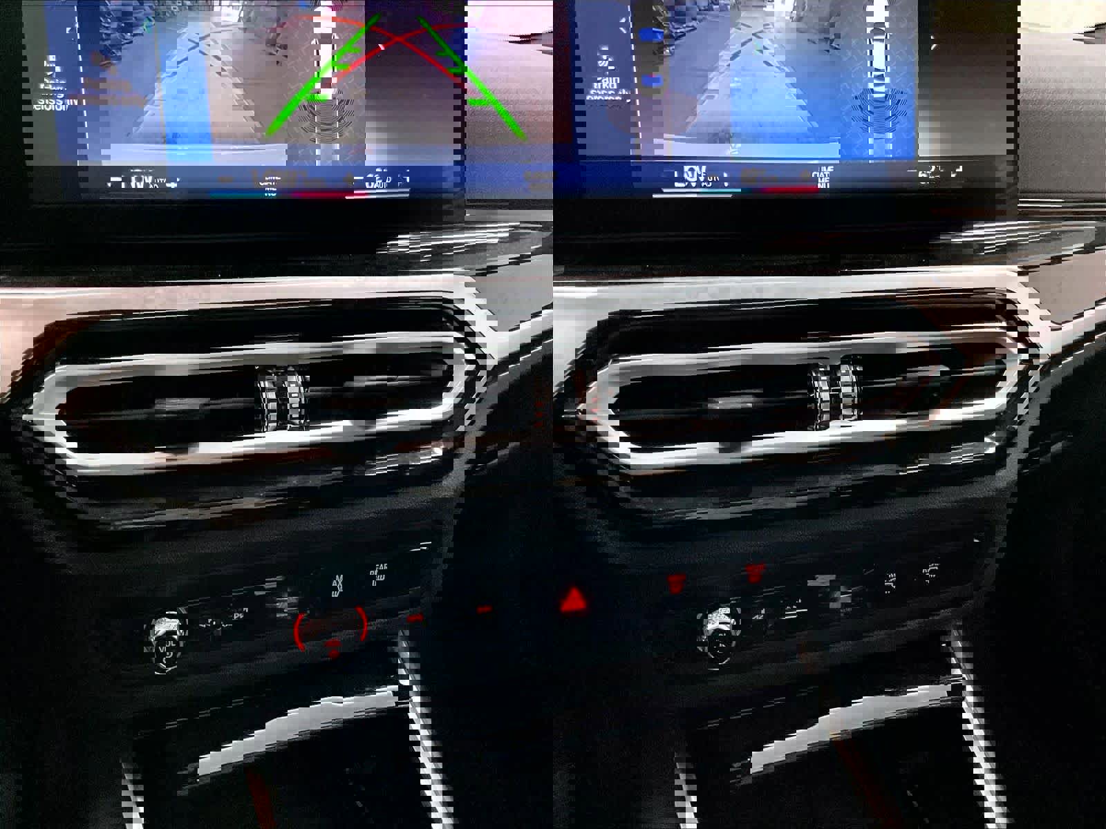 Used 2024 BMW 330i Sedan w/ Convenience Package image 34