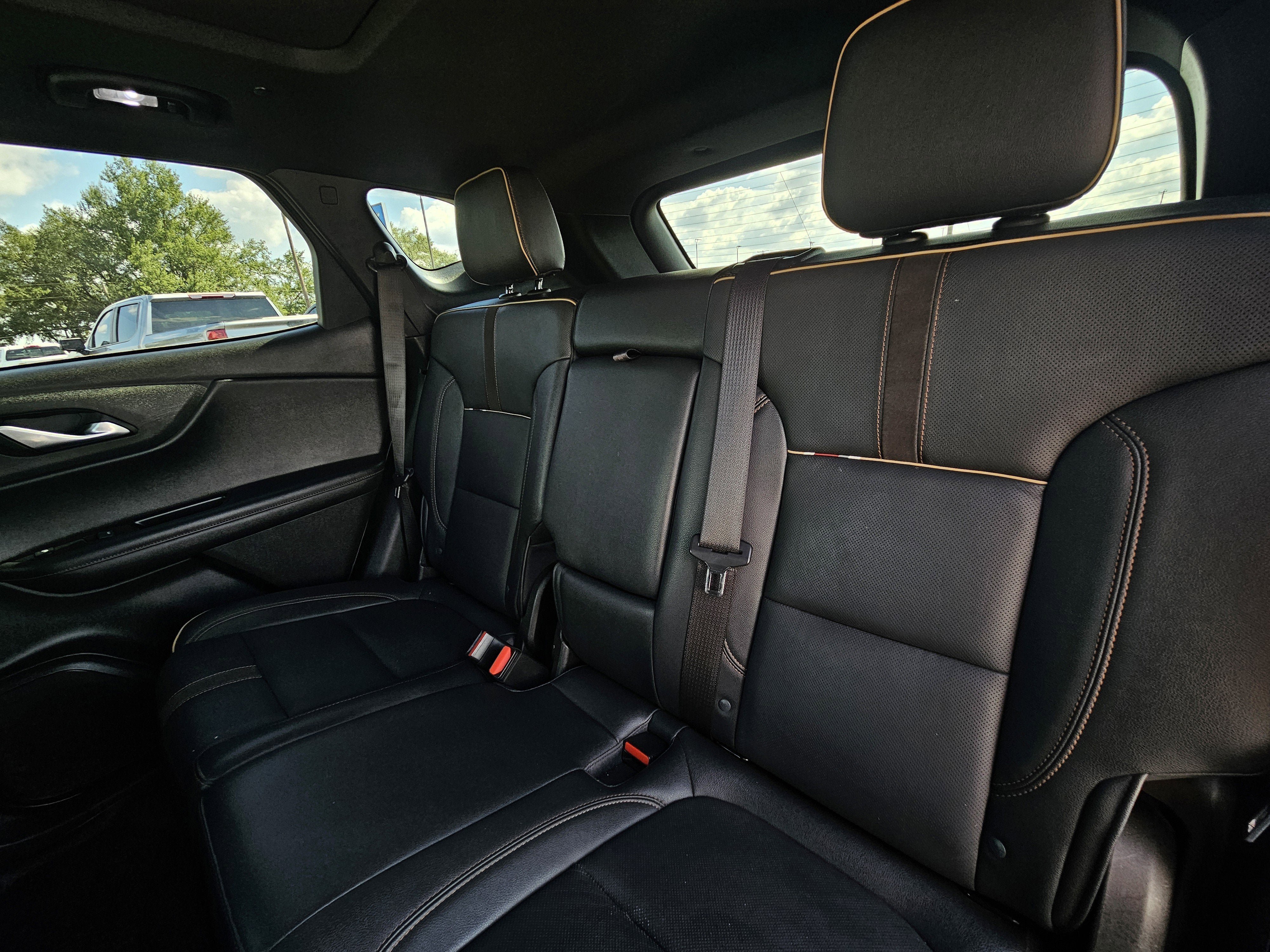 Used 2022 Chevrolet Blazer Premier w/ Enhanced Convenience Package FWD image 23