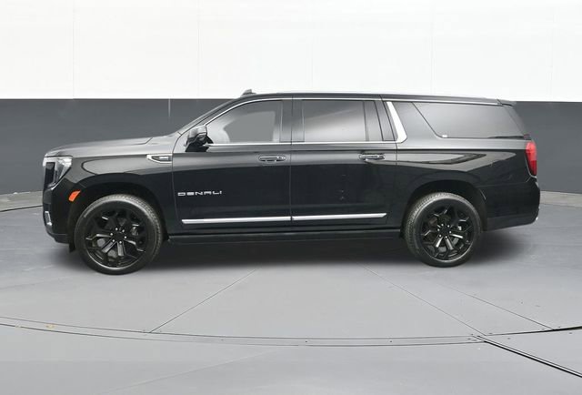 Used 2021 GMC Yukon XL Denali image 7