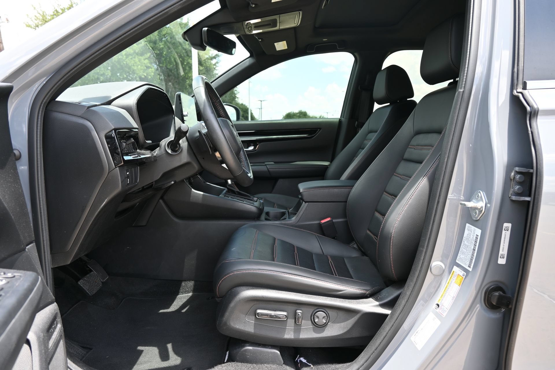 Used 2023 Honda CR-V Sport Touring image 17