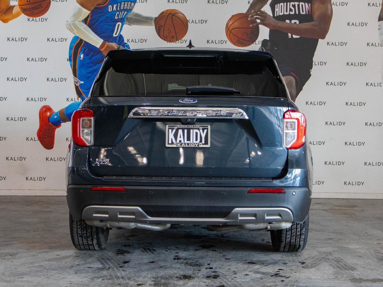 Used 2023 Ford Explorer XLT w/ Equipment Group 202A image 23