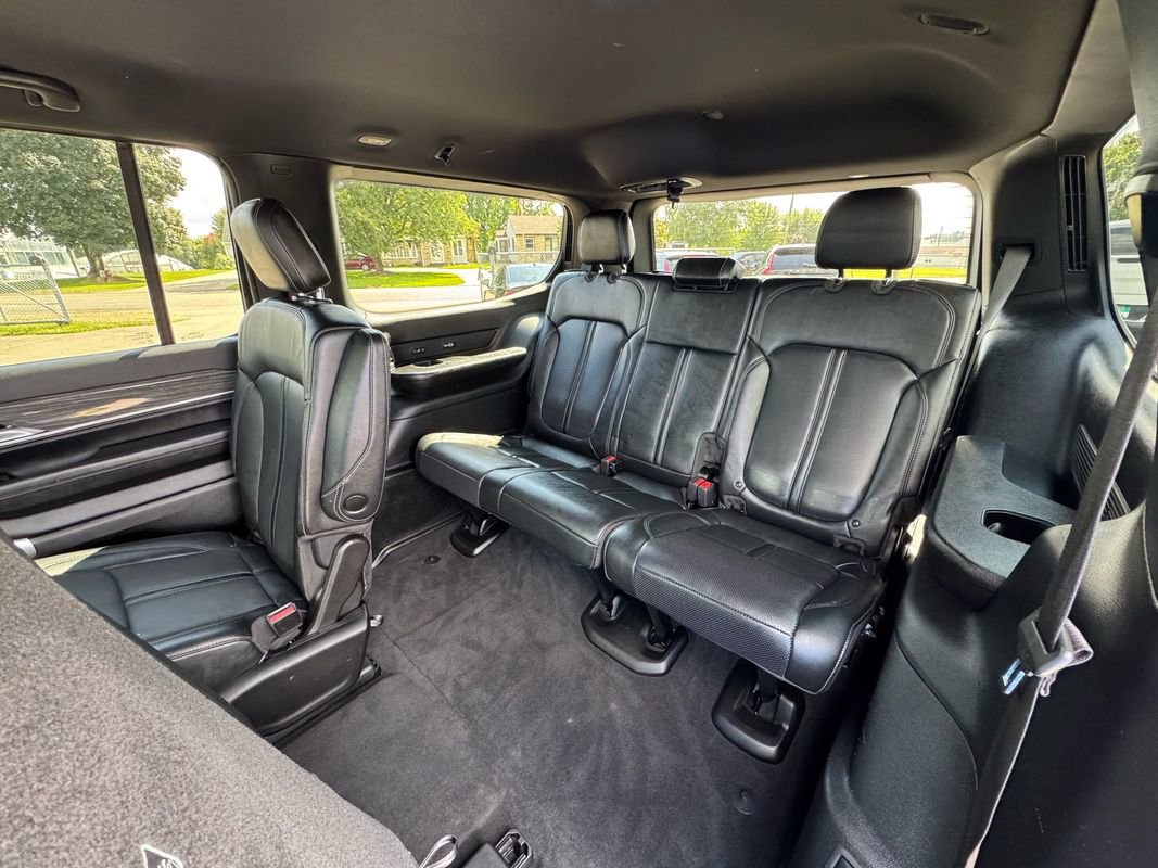 Used 2022 Jeep Wagoneer Series III w/ Flexible Seating Group image 28