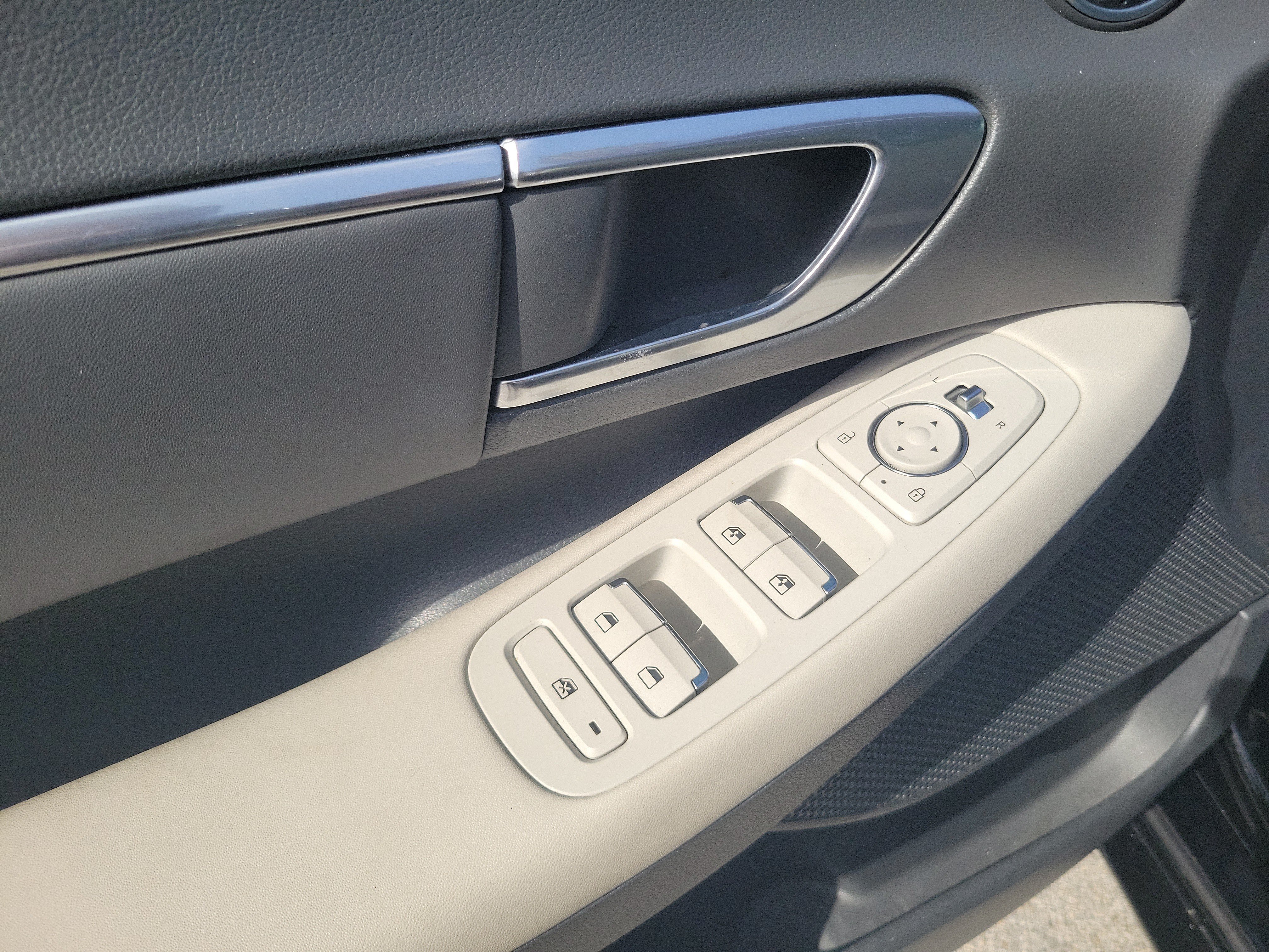 Used 2022 Hyundai Sonata SEL FWD image 16