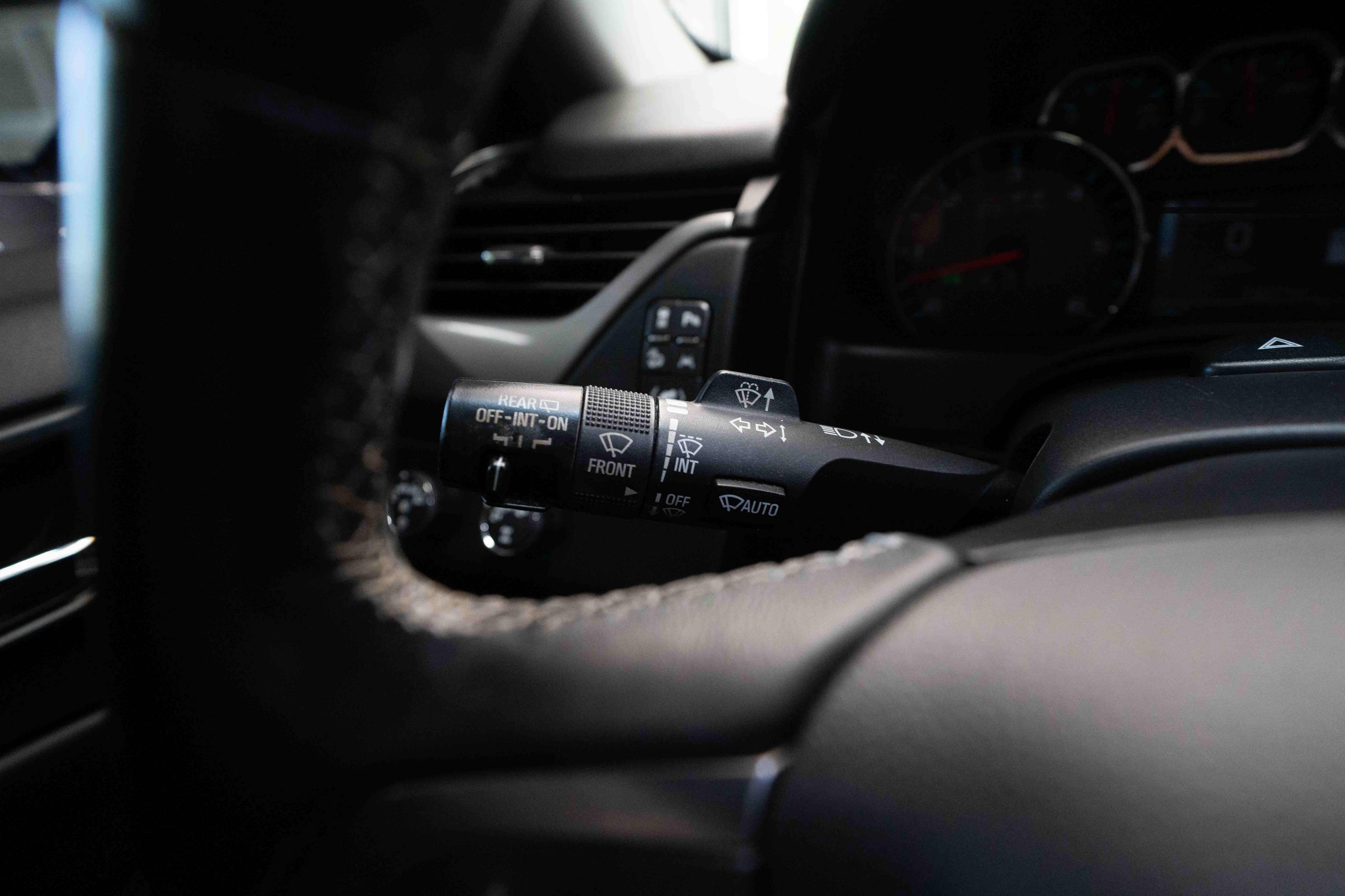 Used 2018 Chevrolet Tahoe LT w/ Z71 Midnight Edition AWD/4WD image 13