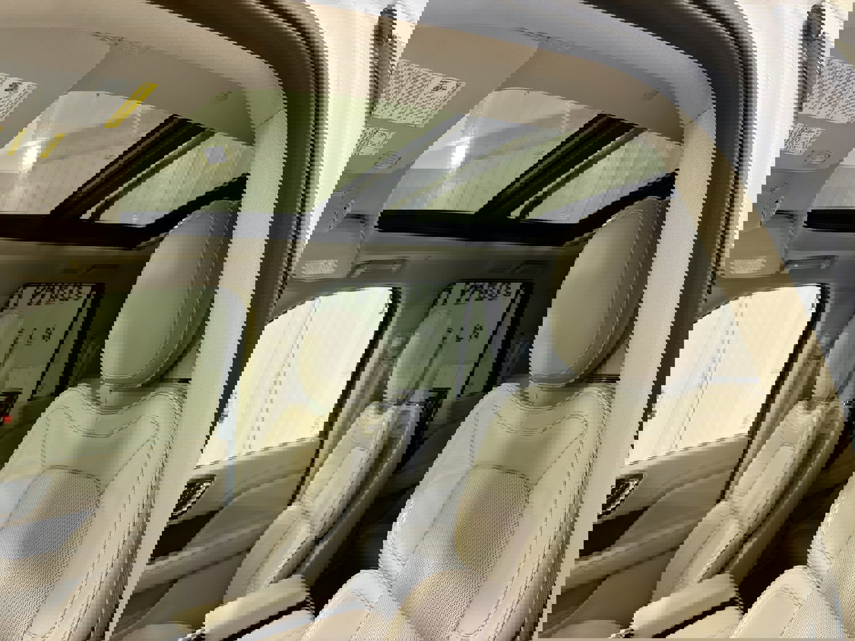 Used 2019 Lincoln Navigator Select w/ Cargo Package image 24