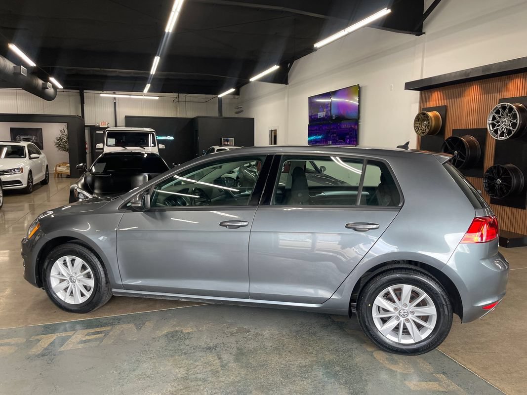 Used 2016 Volkswagen Golf S FWD image 7