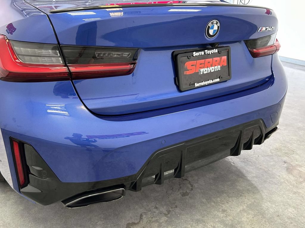 Used 2025 BMW M340i RWD image 11