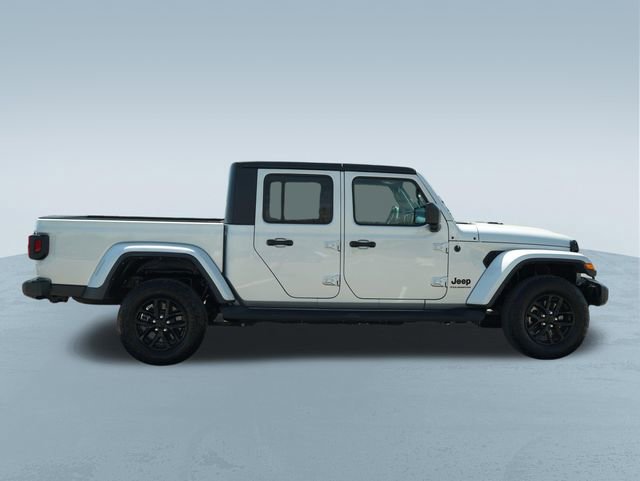 Used 2023 Jeep Gladiator Sport image 10