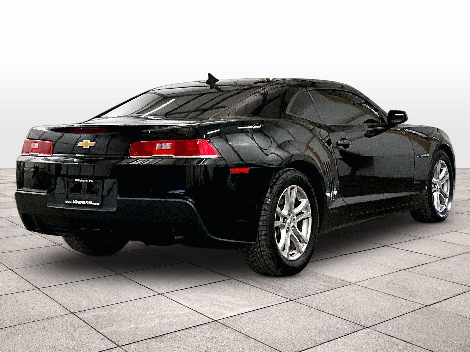 Used 2015 Chevrolet Camaro LS RWD image 12