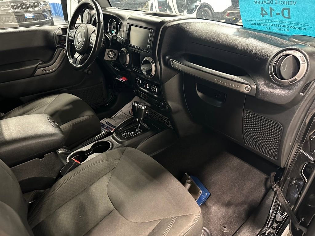 Used 2017 Jeep Wrangler Unlimited Sport w/ Connectivity Group image 30