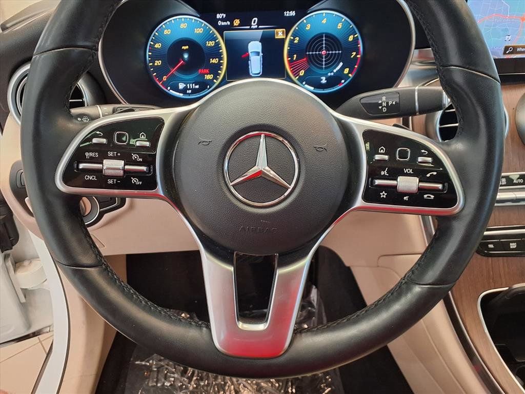 Used 2021 Mercedes-Benz GLC 300 4MATIC image 13