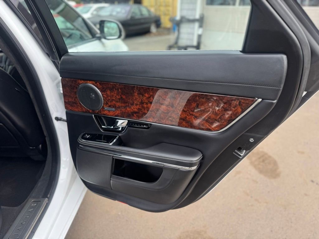 Used 2013 Jaguar XJ AWD image 21