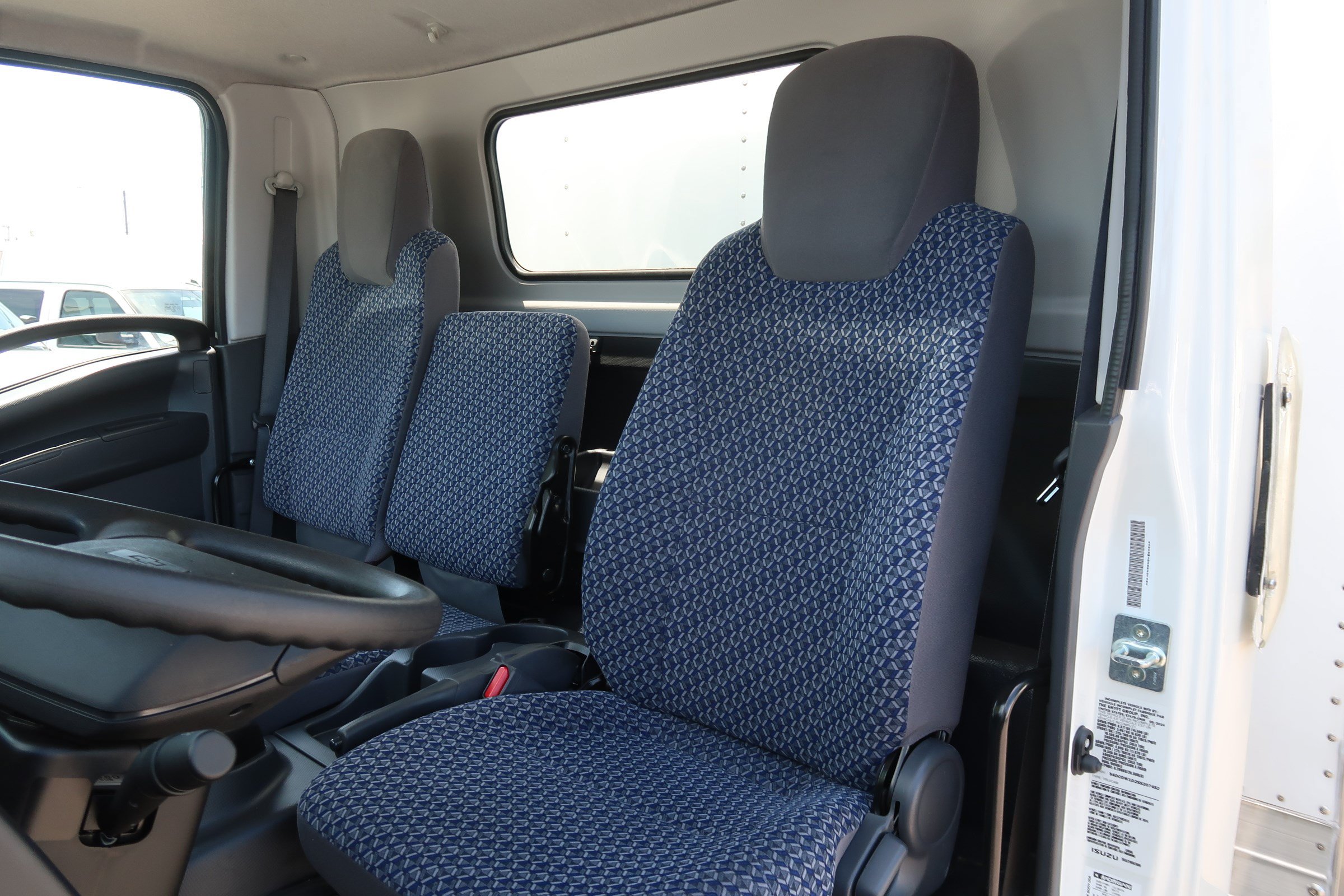 Used 2025 Chevrolet Low Cab Forward RWD image 20