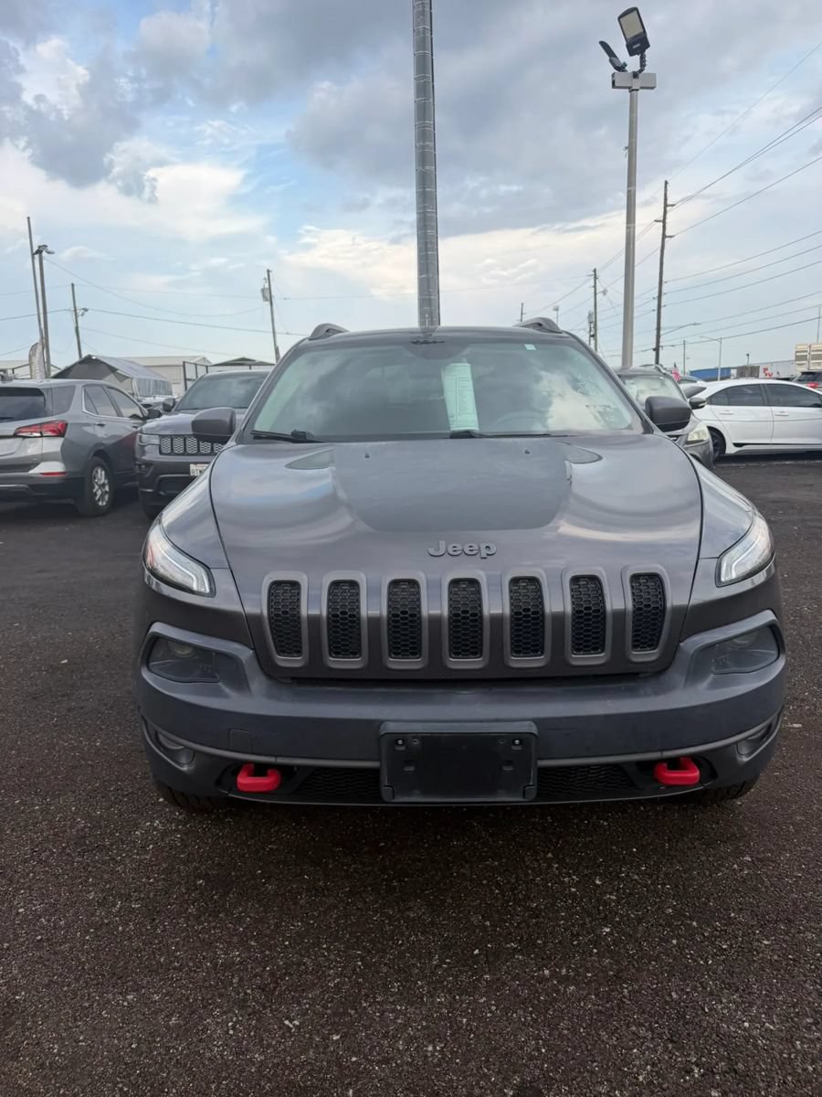 Used 2014 Jeep Cherokee Trailhawk w/ Leather Interior Group AWD/4WD image 3