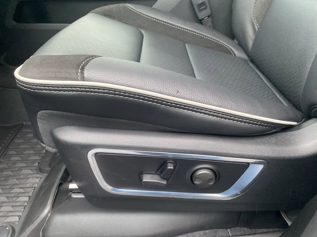 New 2026 RAM 1500 Laramie w/ Night Edition image 21