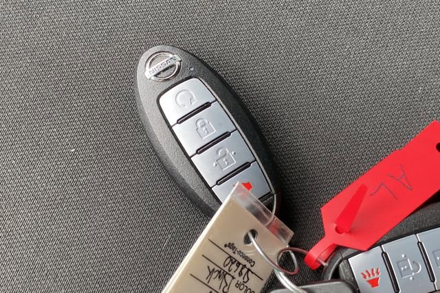 Used 2019 Nissan Titan SV AWD/4WD image 36