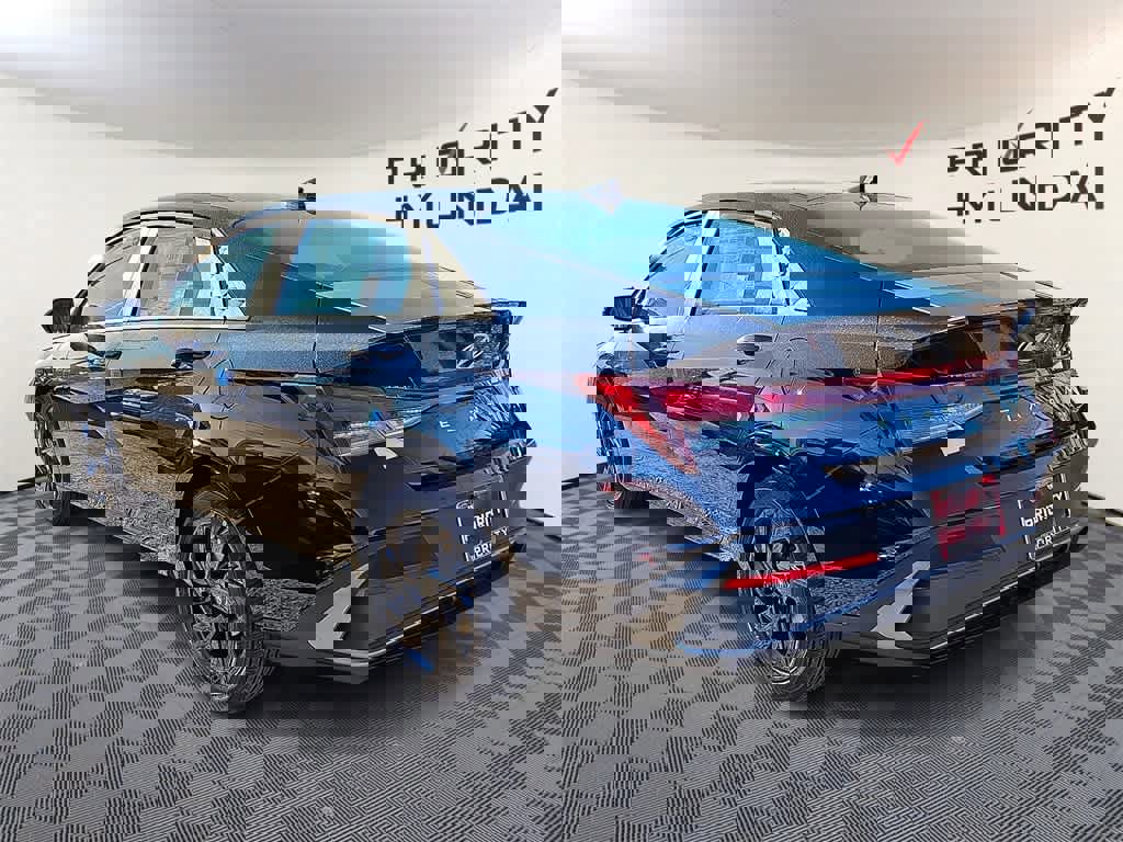 New 2026 Hyundai Elantra Sport image 6