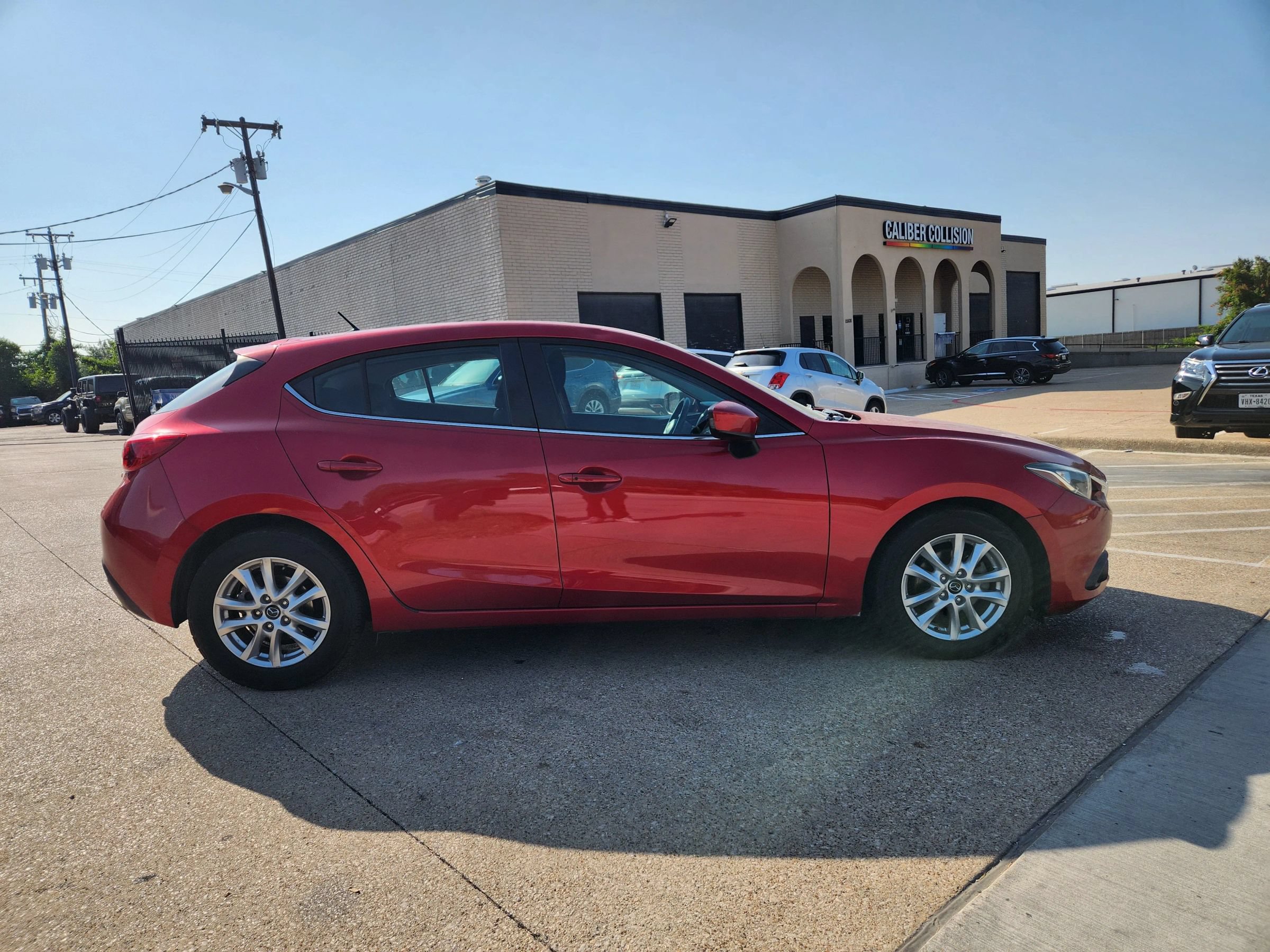 Used 2015 MAZDA MAZDA3 i Touring FWD image 4