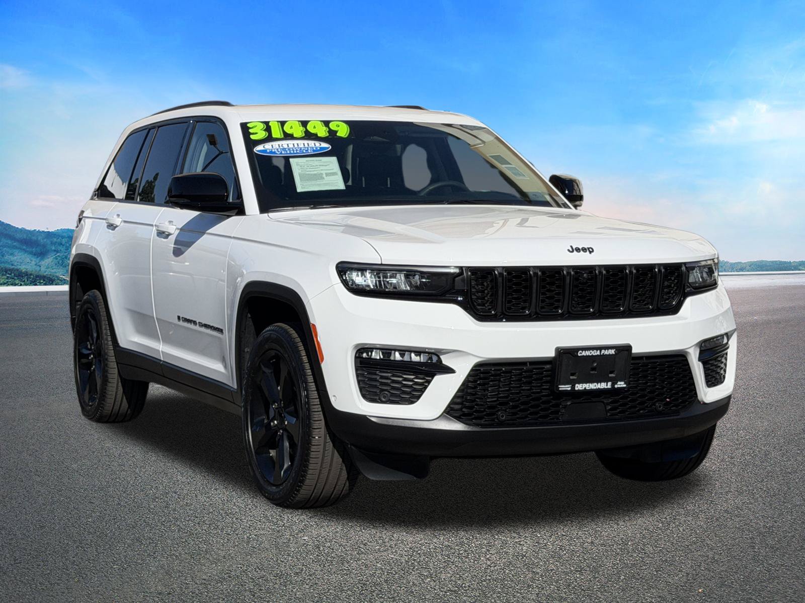 Used 2023 Jeep Grand Cherokee Limited w/ Luxury Tech Group II RWD image 2