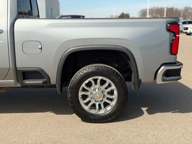 Used 2025 Chevrolet Silverado 3500 LTZ w/ LTZ Premium Package AWD/4WD image 12