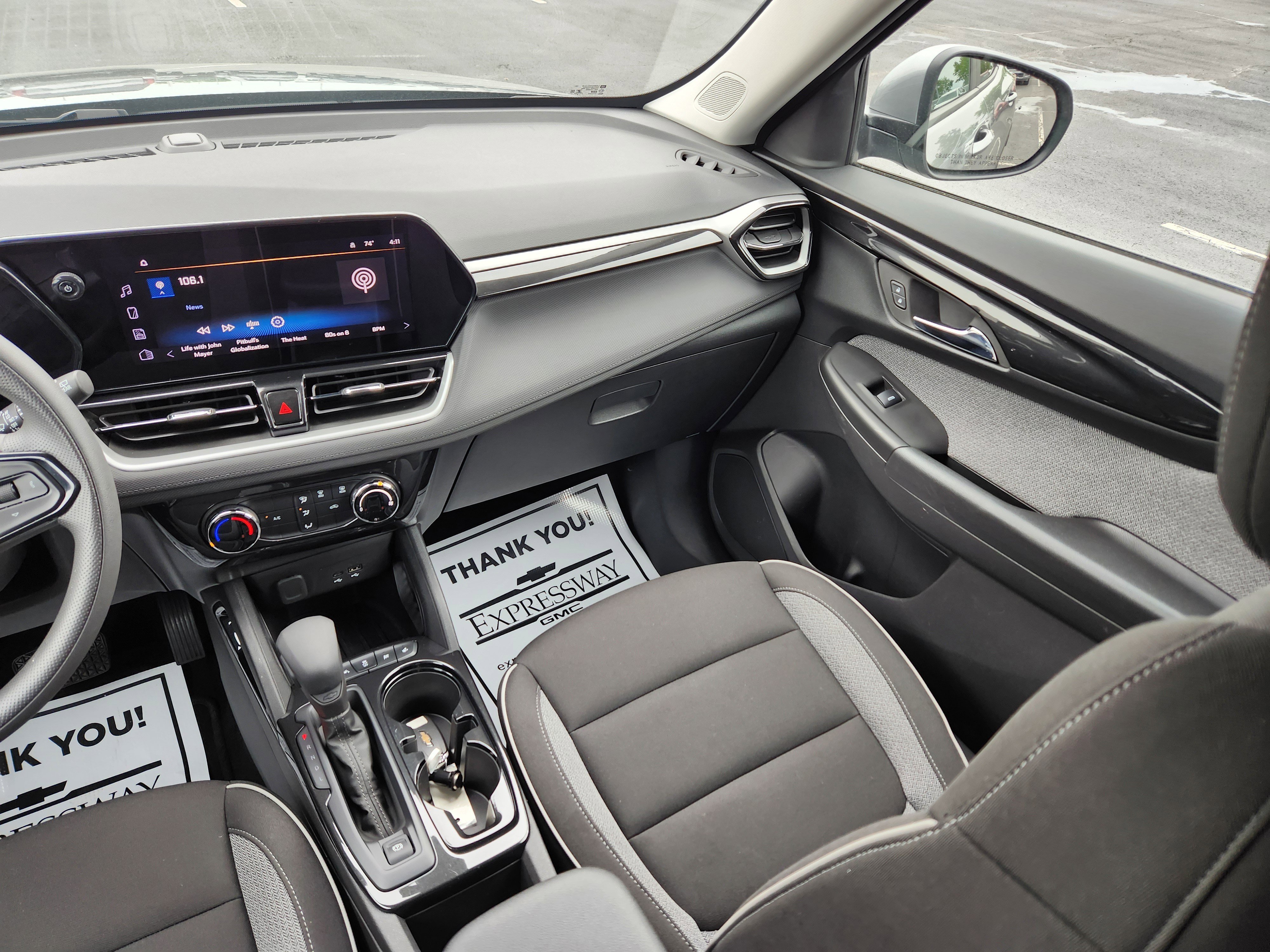 Used 2025 Chevrolet TrailBlazer LT FWD image 16