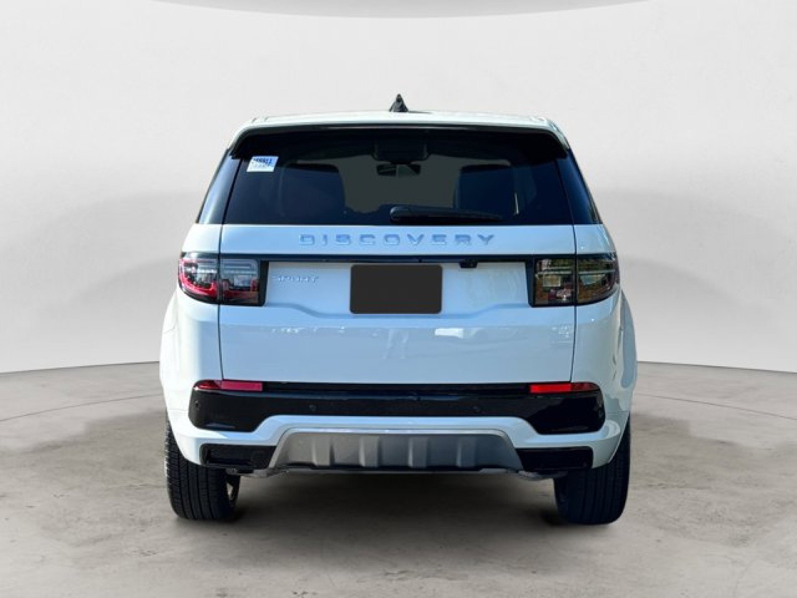 Used 2025 Land Rover Discovery Sport S image 5