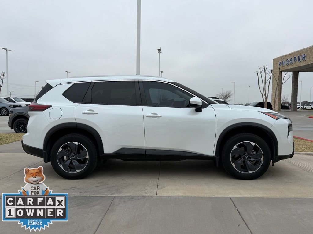 Used 2024 Nissan Rogue SV w/ SV Premium Package image 22
