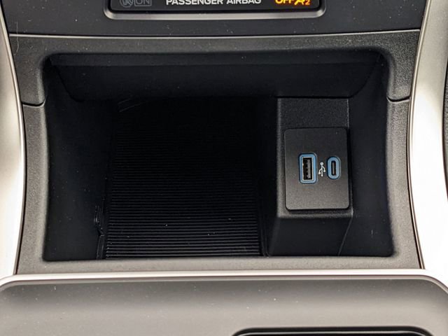 New 2024 Ford Edge SE w/ Black Appearance Package image 15